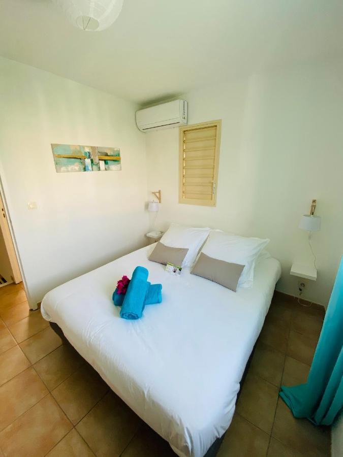 Maison mitoyenne , piscine,Citerne, jardin, parking, plage Le Gosier  Eksteriør bilde