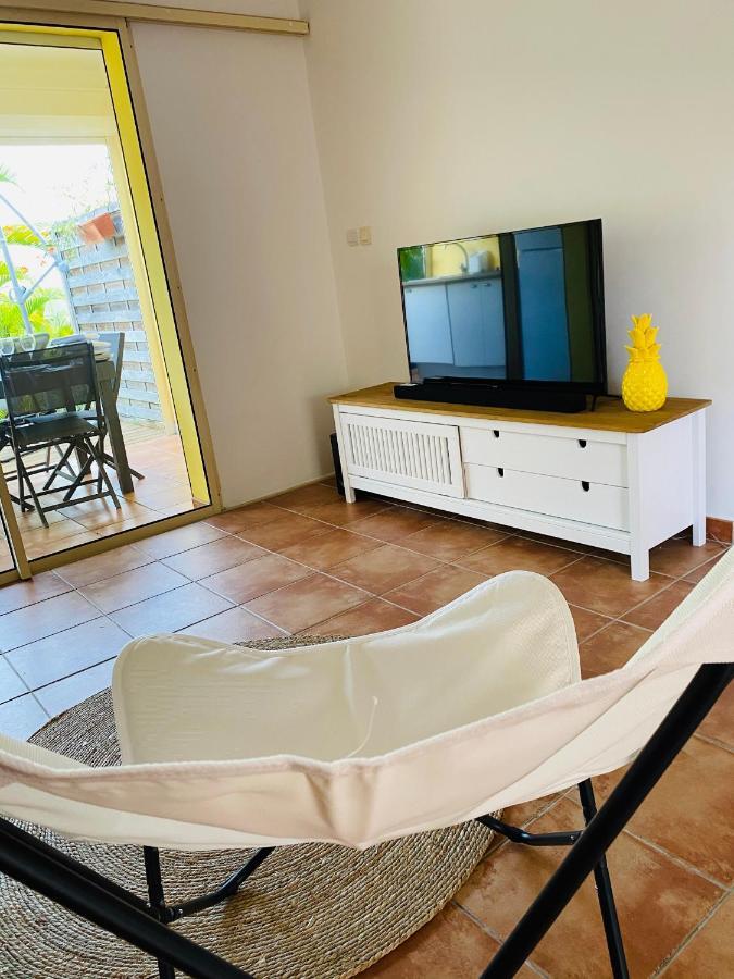 Maison mitoyenne , piscine,Citerne, jardin, parking, plage Le Gosier  Eksteriør bilde
