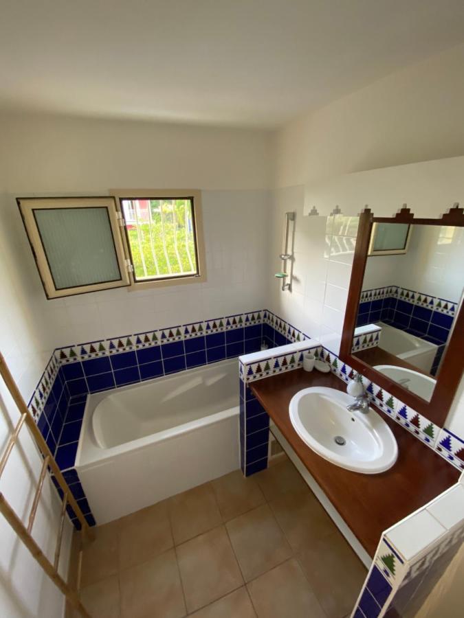 Maison mitoyenne , piscine,Citerne, jardin, parking, plage Le Gosier  Eksteriør bilde